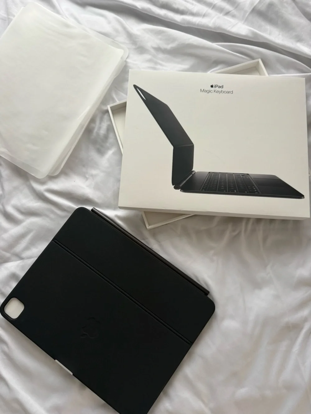 Apple iPad Magic Keyboard in Black